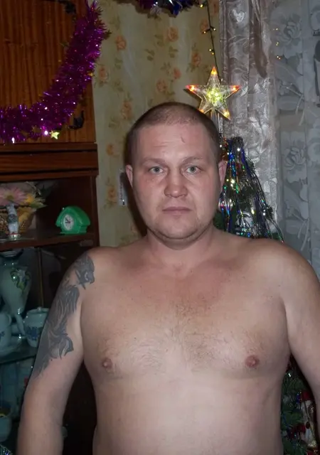 Я Vyacheslav, 49, знакомлюсь на одну ночь в Кизеле