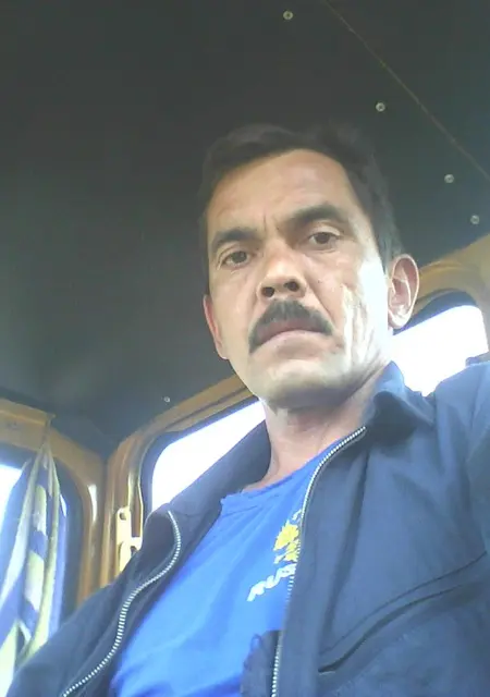 Иван из Холмской, ищу на сайте знакомства на одну ночь