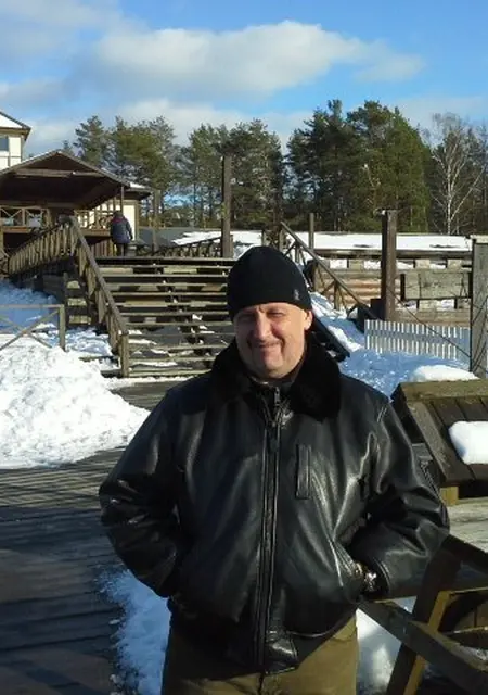 Я Маузер, 57, из Ломоносова, ищу знакомства без обязательств