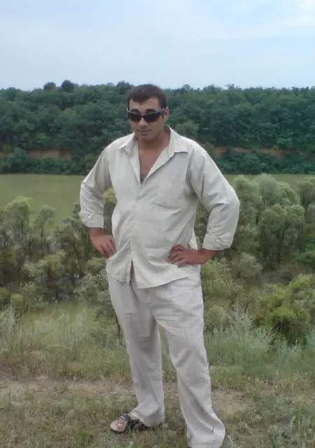 Я Gia, 42, из Новопавловска, ищу знакомства без обязательств