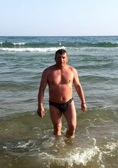 Я Владимир, 50, из Красновишерска, ищу знакомство для постоянных отношений