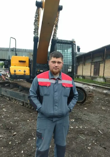 Александр из Славянки, мне 28, познакомлюсь на одну ночь