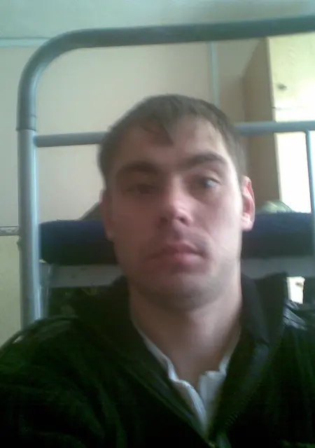 Я Денис, 39, из Бикина, ищу знакомства без обязательств