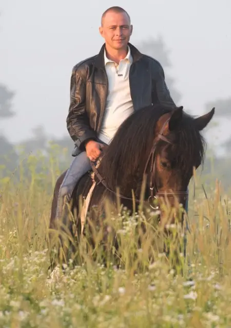 Я Юрий, 42, из Жукова, ищу знакомство для приятного времяпровождения