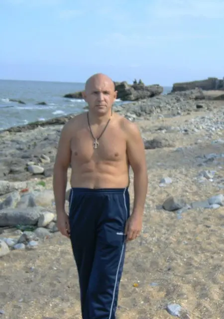 Я Олег, 57, знакомлюсь для постоянных отношений в Перми