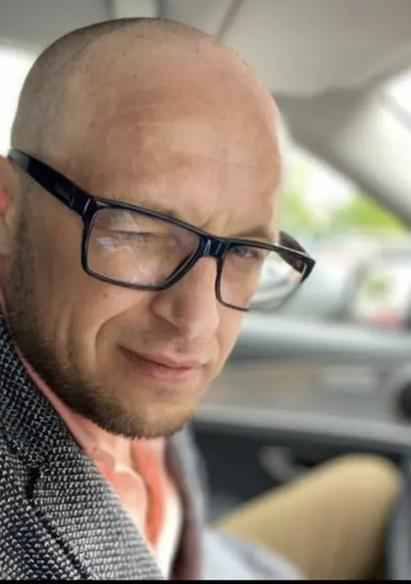 Даниил из Ярцева, ищу на сайте знакомства на одну ночь