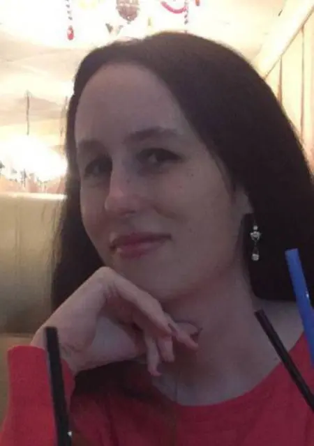 Я Мишель, 43, знакомлюсь для открытые отношения в Санкт-Петербурге