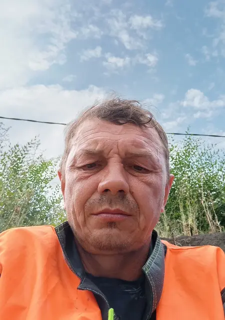 Я Анатолий, 45, из Перми, ищу знакомства на одну ночь