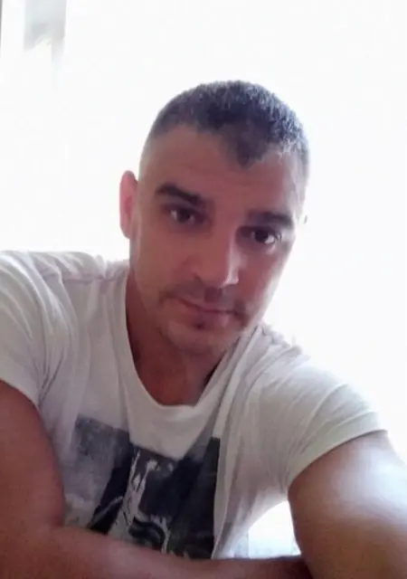 Родион из Ярославля, ищу на сайте знакомства на одну ночь