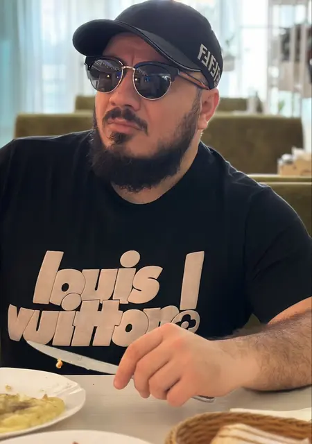 Артурио из Новотитаровской, ищу на сайте знакомства без обязательств