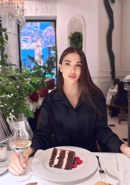 Я Марина, 24, знакомлюсь без обязательств в Лобне