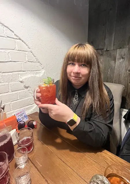 Я Аня, 37, из Санкт-Петербурга, ищу знакомство для приятного времяпровождения
