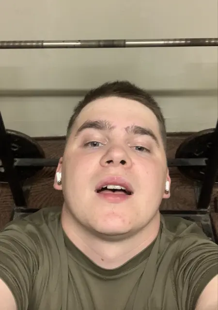 Ден из Мурино, ищу на сайте знакомства без обязательств