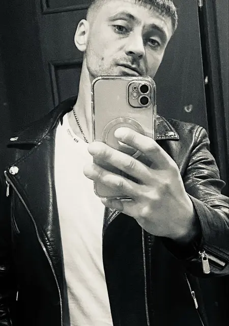 Я Антон, 37, из Москвы, ищу знакомство для постоянных отношений