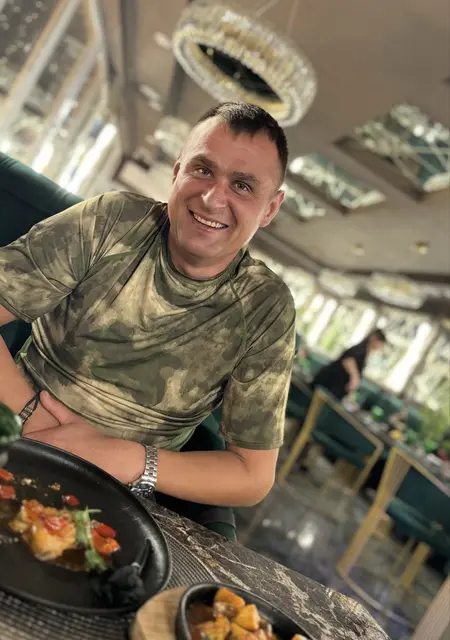 Я Владимир, 38, знакомлюсь для постоянных отношений в Санкт-Петербурге