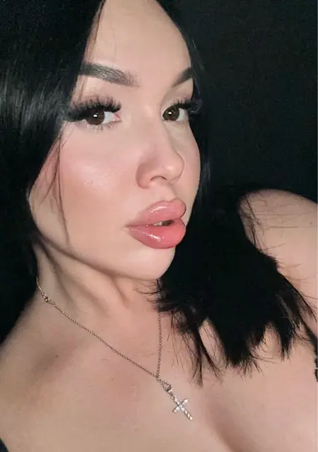 Я Алина, 22, знакомлюсь на одну ночь в Москве
