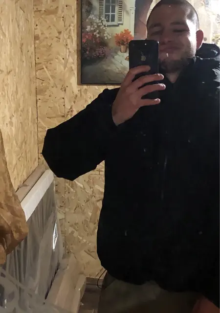 Валентиныч из Санкт-Петербурга, мне 30, познакомлюсь для приятного времяпровождения