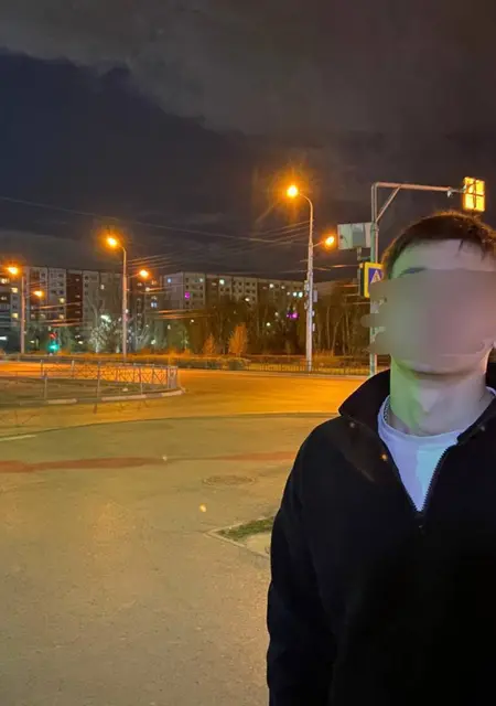 Я Александр, 20, из Волжского, ищу знакомства без обязательств