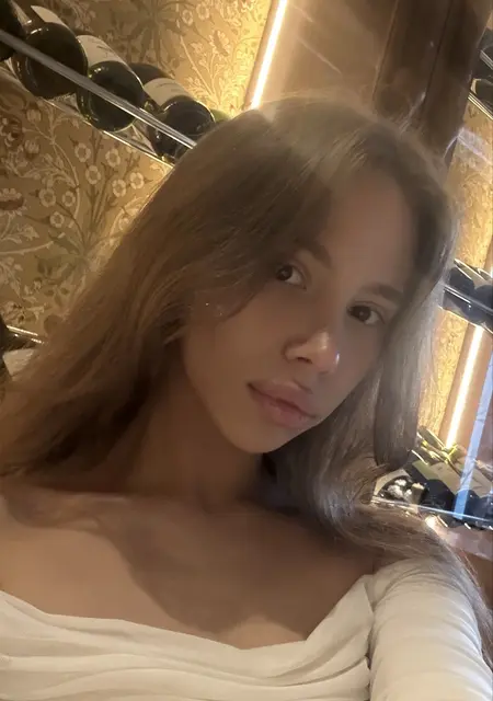 Я Ксения, 21, знакомлюсь для приятного времяпровождения в Санкт-Петербурге