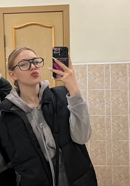 Диана из Партизанска, мне 23, познакомлюсь для вирта