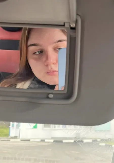Я Ирина, 18, знакомлюсь для общения в Санкт-Петербурге