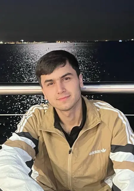 Али из Москвы, мне 21, познакомлюсь без обязательств