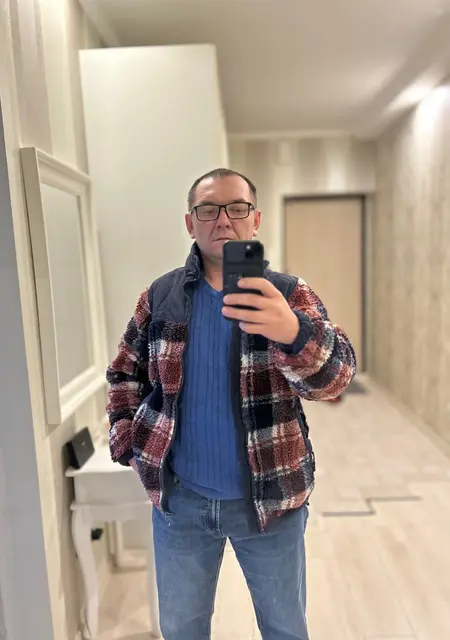 Я Maksim, 44, из Перми, ищу знакомство для открытые отношения