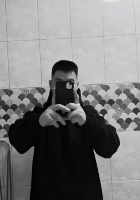 Я Егор, 25, из Москвы, ищу знакомство для дружбы