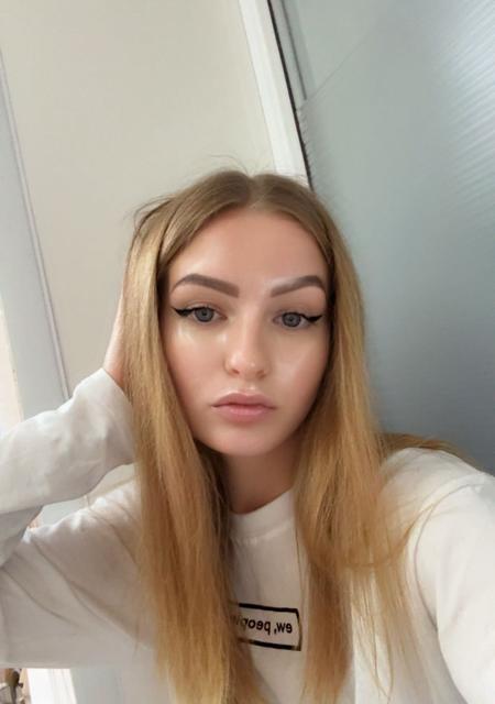 Я Олеся, 21, знакомлюсь без обязательств в Санкт-Петербурге