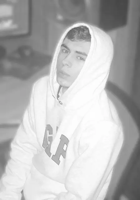 Дима из Прохладного, мне 20, познакомлюсь на одну ночь