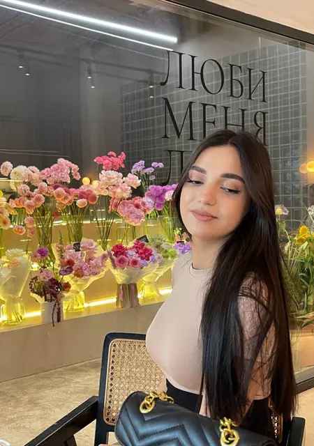 Я Александра, 24, из Сургута, ищу знакомство для вирта