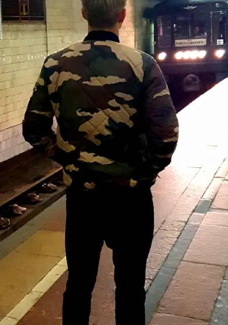 Я Ваня, 23, из Селятина, ищу знакомства без обязательств