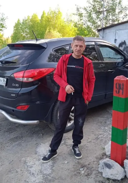 Роман из Екатеринбурга, мне 49, познакомлюсь для приятного времяпровождения