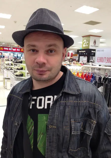 Денис из Славянки, мне 46, познакомлюсь для дружбы