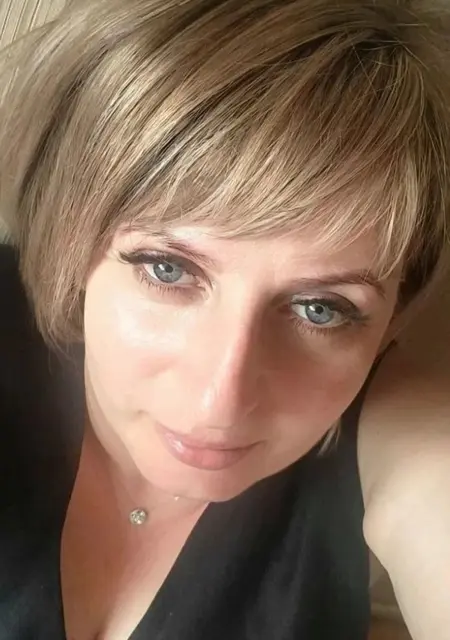 Я Алёна, 46, знакомлюсь для постоянных отношений в Санкт-Петербурге