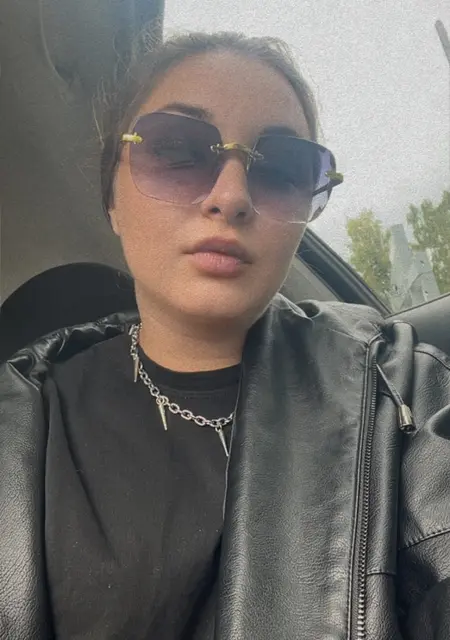 Я Анна, 28, из Новосибирска, ищу знакомство для дружбы