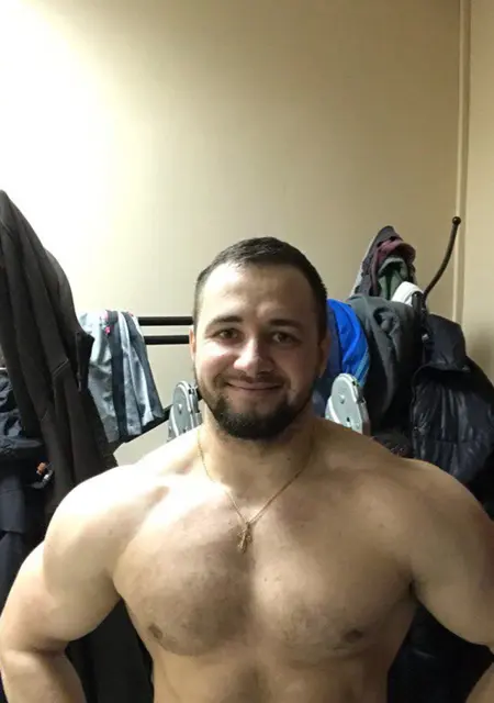 Я Vlad, 39, из Перми, ищу знакомства без обязательств