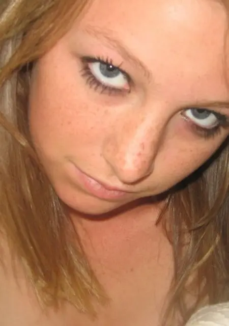 Я Тина, 18, знакомлюсь без обязательств в Дорогобуже