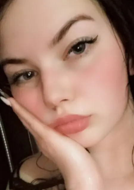 Я Виктория, 29, из Омска, ищу знакомство для общения