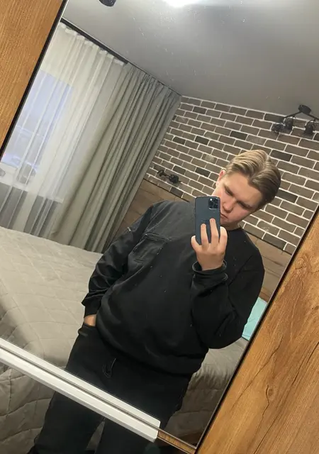 Я Nikita, 21, из Твери, ищу знакомство для вирта