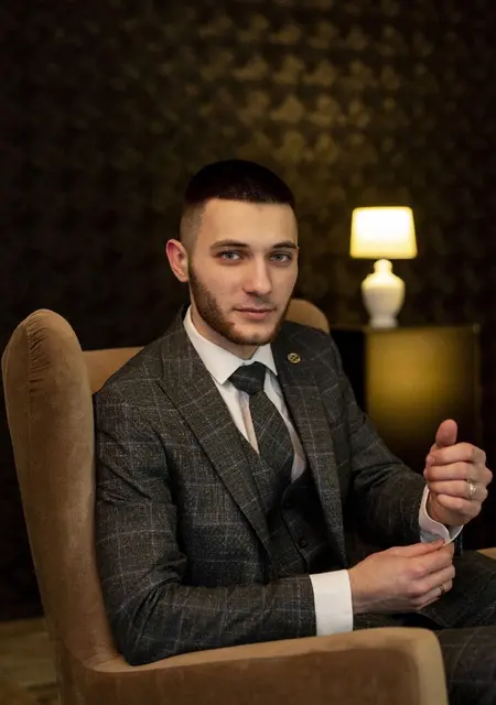 Дима из Мамонова, мне 27, познакомлюсь для общения