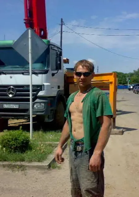 Дмитрий из Усть-Лабинска, мне 38, познакомлюсь для дружбы