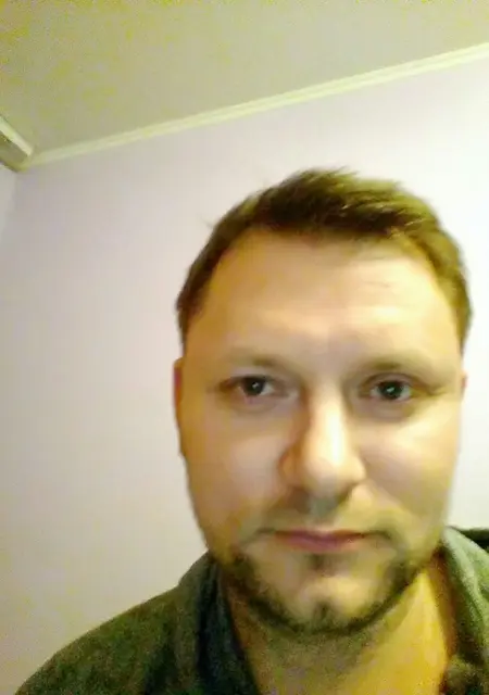 Я Олег, 47, из Томилина, ищу знакомства на одну ночь