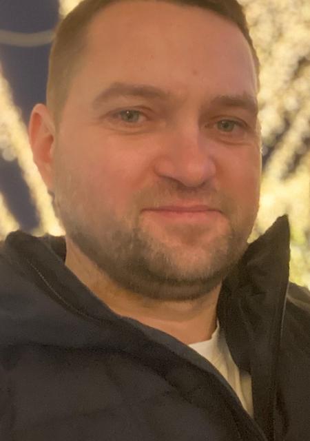 Дима из Гатчины, мне 32, познакомлюсь без обязательств