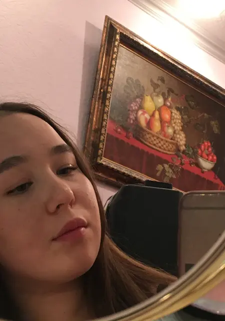 Я Аня, 22, из Мурманска, ищу знакомства без обязательств