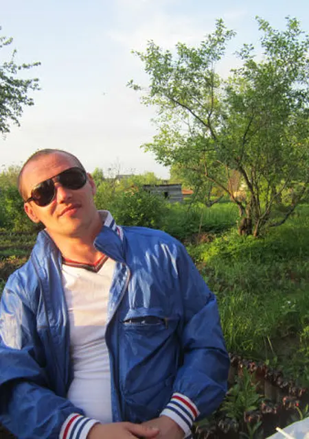 Я Тихон, 41, из Нерехты, ищу знакомство для приятного времяпровождения