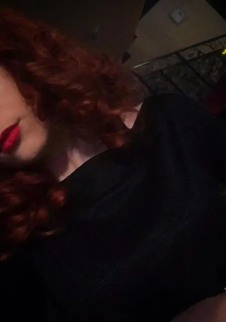 Я Елена, 26, из Иванова, ищу знакомство для приятного времяпровождения