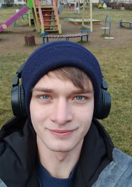 Дмитрий из Междуреченска, мне 23, познакомлюсь без обязательств