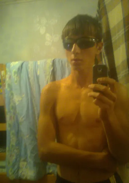 Сергей из Рославля, ищу на сайте постоянные отношения