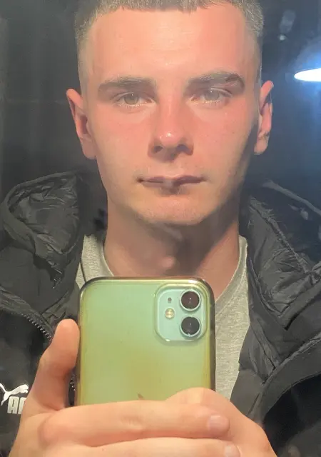 Я Даня, 19, знакомлюсь без обязательств в Москве